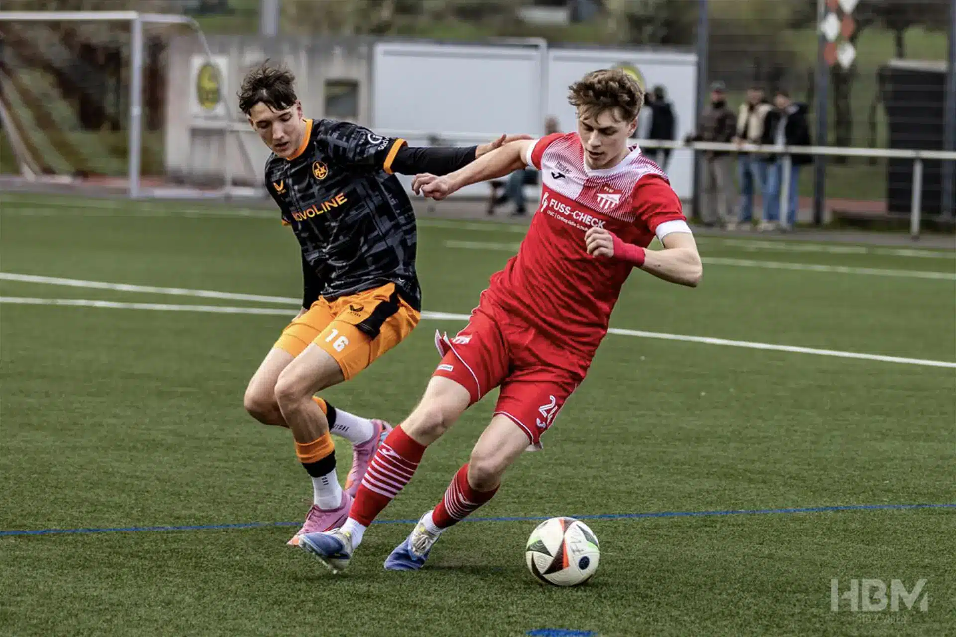 FV 07 Diefflen im Heimspiel gegen Kaiserslautern II in der Oberliga Rheinland-Pfalz/Saar