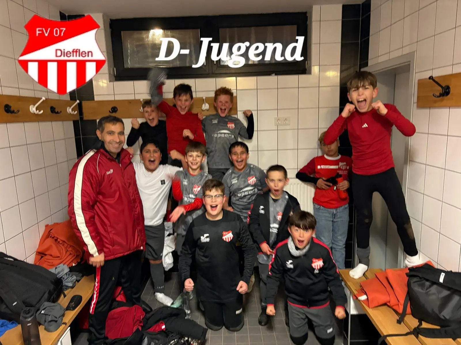 Auswärtscoup Stausee Diefflen D-Jugend jubelt nach 8:5 Sieg